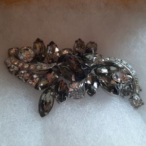 Beautiful Vintage brooch